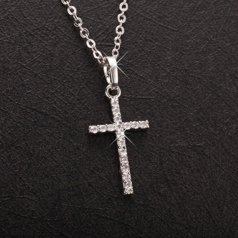 New Crystal Christian Jesus Cross Pendant Necklaces Women Fashion Gold Silver Color Clavicle Chain Necklace Collar Jewelry Gift